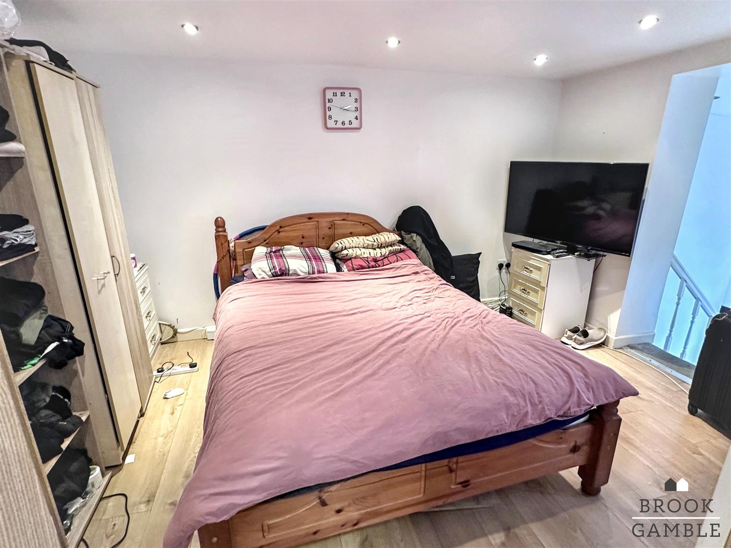 4 Bedroom House. Susans Road in Eastbourne,  8